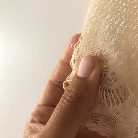 American Apparel Blush Lace Tee with Satin Lined Collar and Hem size M - Picture 7 of 9